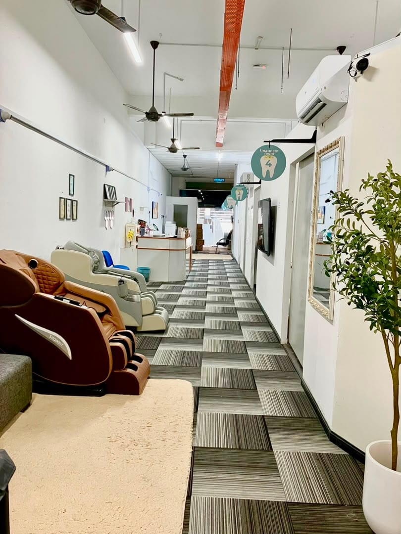 Waiting area at Klinik Pergigian Luna Putrajaya